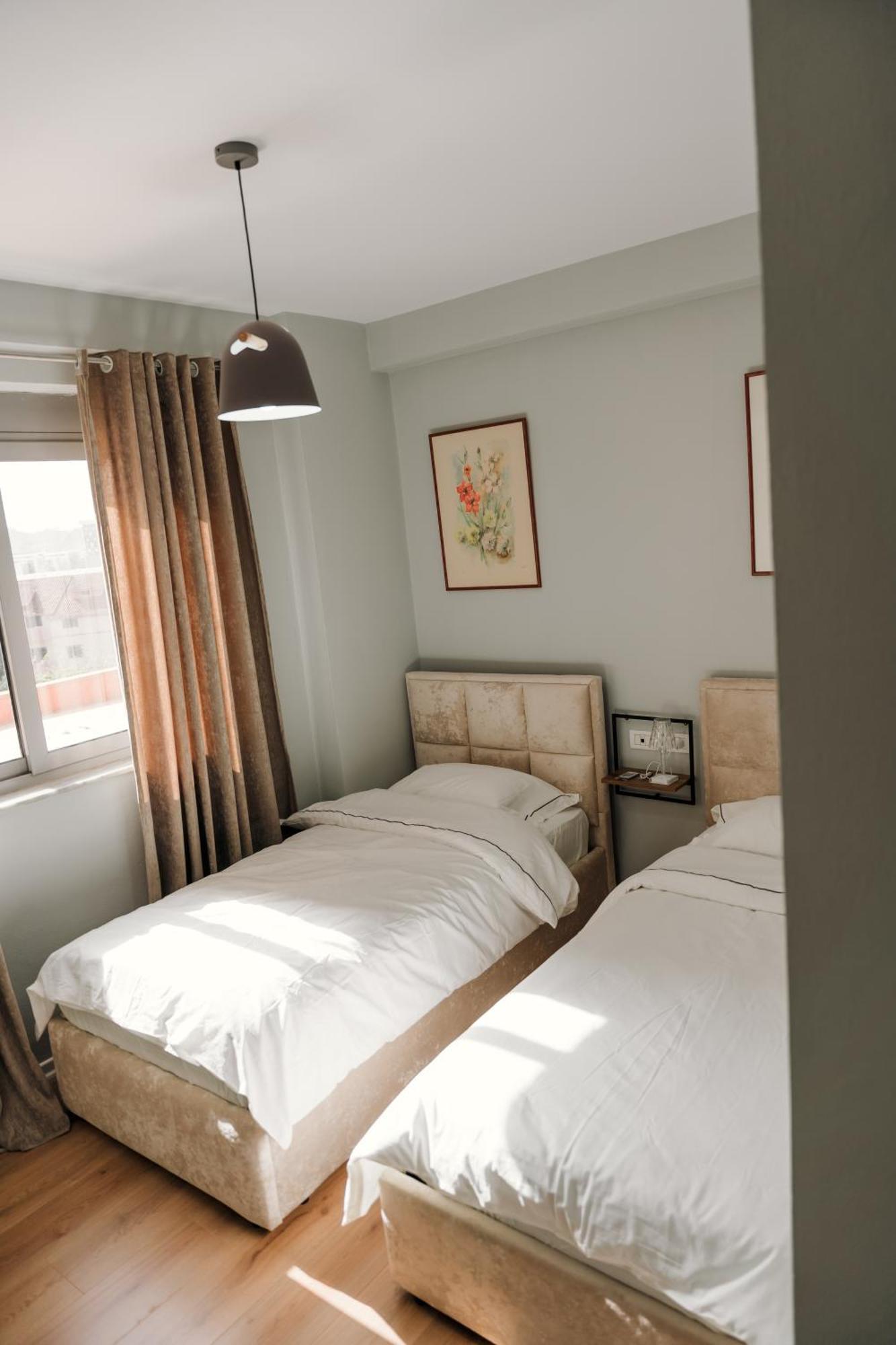 Urban Hotel Tirana Extérieur photo